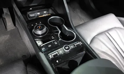 Kia K5 2023, 56025 км, за 21172.65 USD - фото 9