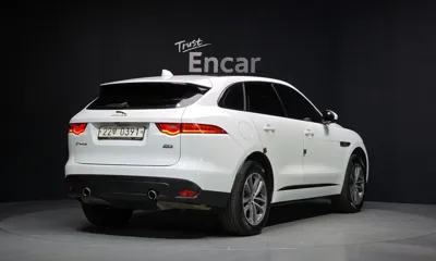 Jaguar F-Pace 2017, 52866 км, за 15032.17 USD