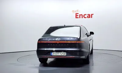 Hyundai Grandeur 2023, 39213 км, за 19198.66 USD