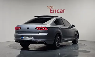 Volkswagen Passat 2021, 12842 км, за 19245.92 USD