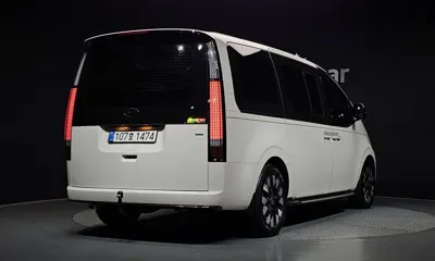 Hyundai Staria 2025, 10386 км, за 38729.16 USD