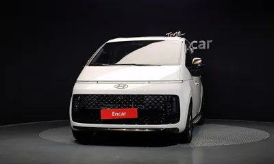 Hyundai Staria 2025, 10386 км, за 38729.16 USD