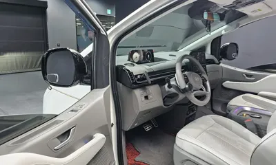 Hyundai Staria 2025, 10386 км, за 38436.5 USD - фото 11