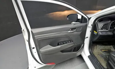 Hyundai Avante 2017, 156893 км, за 5139.22 USD - фото 24