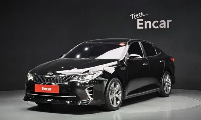 Kia K5 · 2017 год
