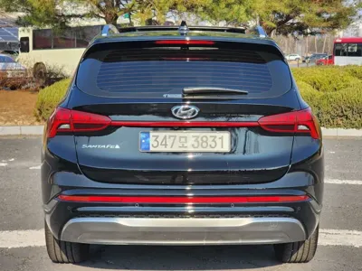 Hyundai Santafe 2022, 27308 км, за 19177.01 USD