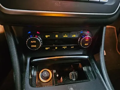 Mercedes-Benz CLA-Class 2018, 39204 км, за 11946.96 USD - фото 14