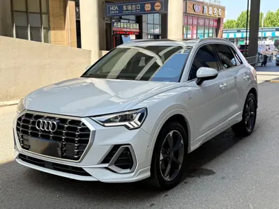 Audi Q3 · 2022 год