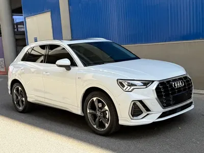 Audi Q3 2022, 14000 км, за 27714.15 USD