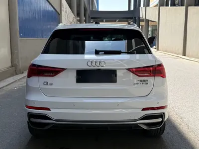 Audi Q3 2022, 14000 км, за 27714.15 USD