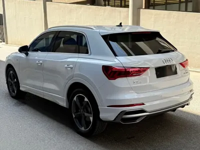 Audi Q3 2022, 14000 км, за 27714.15 USD - фото 6