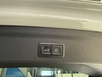 Audi Q3 2022, 14000 км, за 27714.15 USD - фото 23