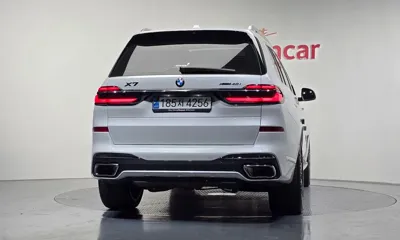 BMW X7 2025, 7651 км, за 83530.67 USD