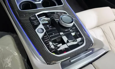 BMW X7 2025, 7651 км, за 83530.67 USD - фото 9