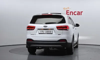 Kia Sorento 2016, 83695 км, за 10703.67 USD