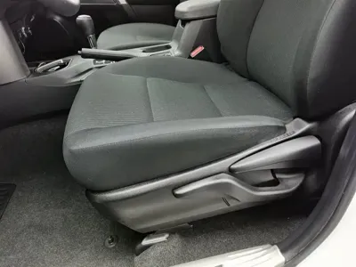 Toyota RAV4 2018, 44700 км, за 10137.17 USD - фото 20