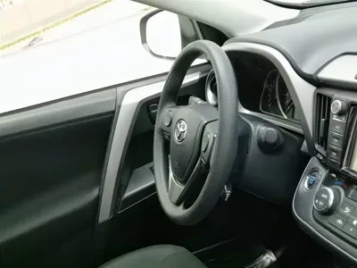 Toyota RAV4 2018, 44700 км, за 10137.17 USD - фото 22