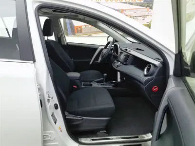 Toyota RAV4 2018, 44700 км, за 10137.17 USD - фото 23