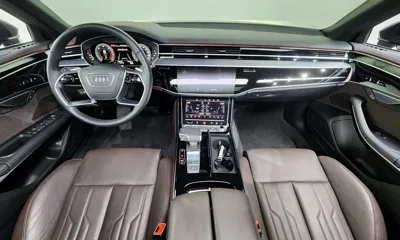 Audi A8 2023, 25482 км, за 51302.3 USD - фото 7