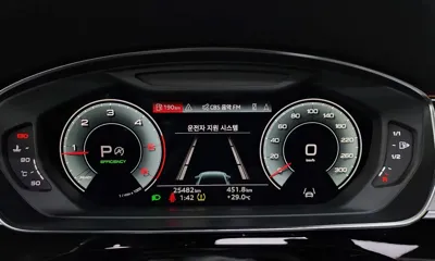 Audi A8 2023, 25482 км, за 51302.3 USD - фото 8