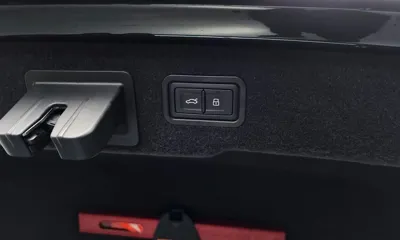 Audi A8 2023, 25482 км, за 51302.3 USD - фото 20