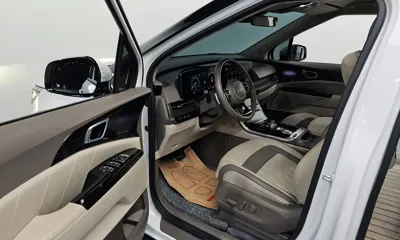 Kia Canival 2023, 64547 км, за 24380.57 USD - фото 10