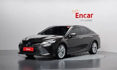 Toyota Camry · 2018 год