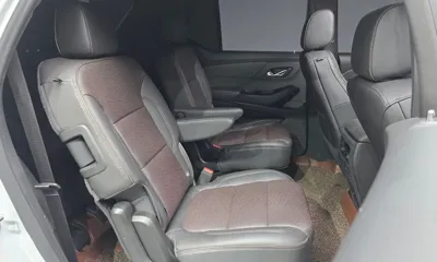 ChevroletGMDaewoo Traverse 2023, 27189 км, за 25768.08 USD - фото 12