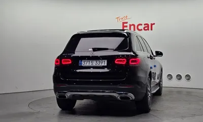 Mercedes-Benz GLC-Class 2021, 61670 км, за 28543.11 USD