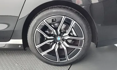 BMW 7-Series 2025, 6751 км, за 94584.9 USD - фото 21