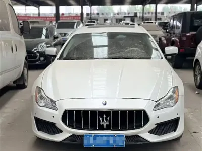 Maserati Quattroporte 2015, 180000 км, за 15846.46 USD