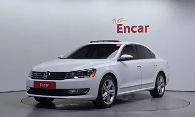 Volkswagen Passat · 2012 год