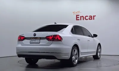 Volkswagen Passat 2012, 36066 км, за 4926.43 USD