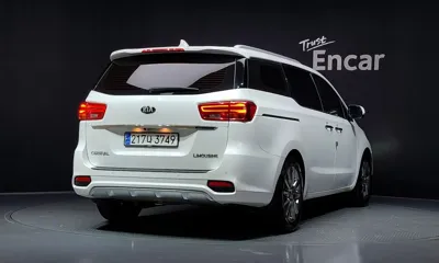 Kia Canival 2019, 105953 км, за 10661.12 USD