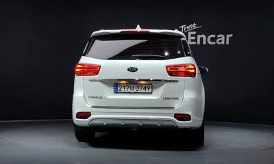 Kia Canival 2019, 105953 км, за 10661.12 USD