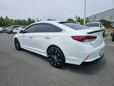 Hyundai Sonata 2018, 153636 км, за 5776.55 USD
