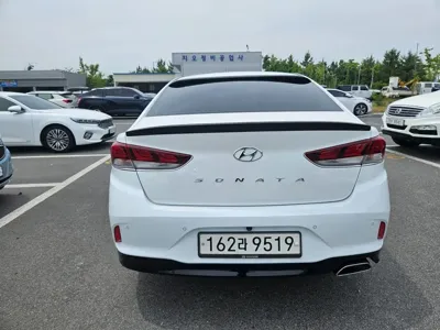 Hyundai Sonata 2018, 153636 км, за 5776.55 USD