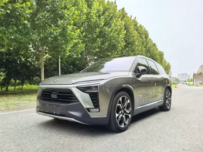 Nio ES8 · 2022 год