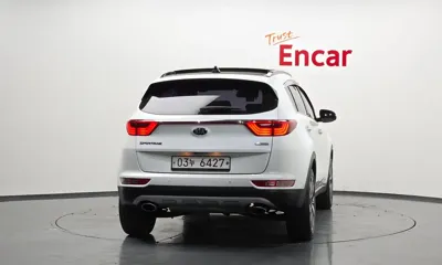 Kia Sportage 2018, 111060 км, за 7865.82 USD