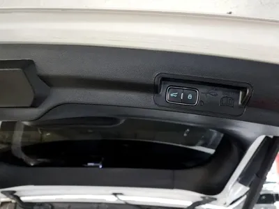 Ford Explorer 2020, 118447 км, за 15222.53 USD - фото 20