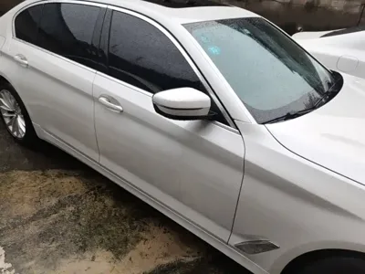 BMW 5 Series 2020, 117600 км, за 22086.09 USD
