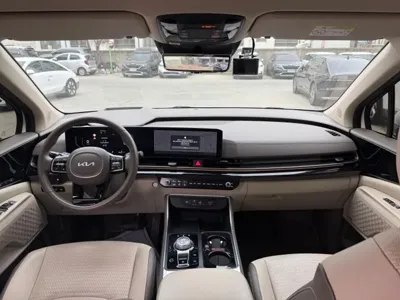 Kia Canival 2024, 38270 км, за 16260.59 USD - фото 7