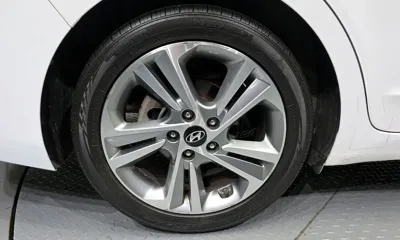 Hyundai Avante 2018, 142295 км, за 4857.56 USD