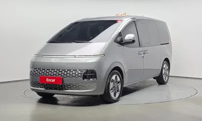Hyundai Staria · 2025 год