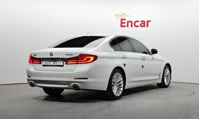 BMW 5-Series 2018, 106786 км, за 13245.02 USD