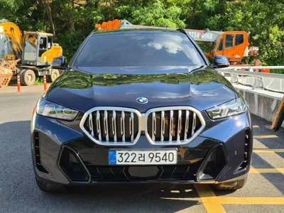 BMW X6 2026, 4200 км, за 91814.77 USD