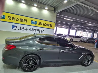Genesis G70 2018, 105000 км, за 10531.1 USD