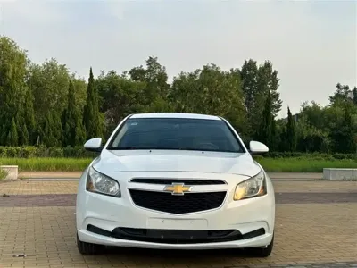 Chevrolet Cruze 2015, 120000 км, за 1618.13 USD