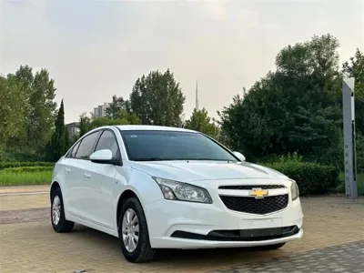 Chevrolet Cruze 2015, 120000 км, за 1618.13 USD
