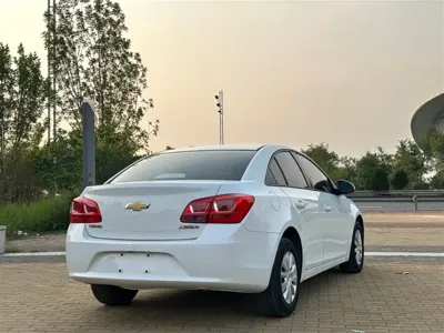 Chevrolet Cruze 2015, 120000 км, за 1618.13 USD